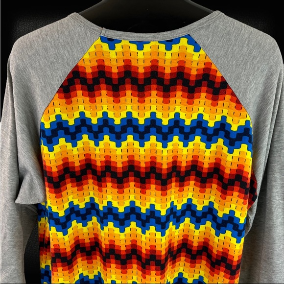 LULAROE XL Randy Baseball Tee • Mid-Length Raglan Sleeves • Multi Color Body - Picture 4 of 10